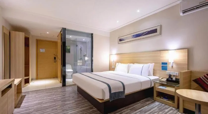 Bed in City Comfort Inn Beihai RT-Mart High Speed Railway Station