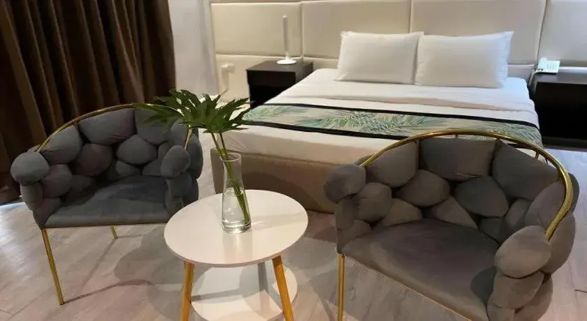 Bed in The Hotel Sophia Bed in The Hotel Sophia