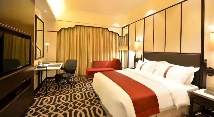 Bed in Holiday Inn Guangzhou Airport Zone By IHG