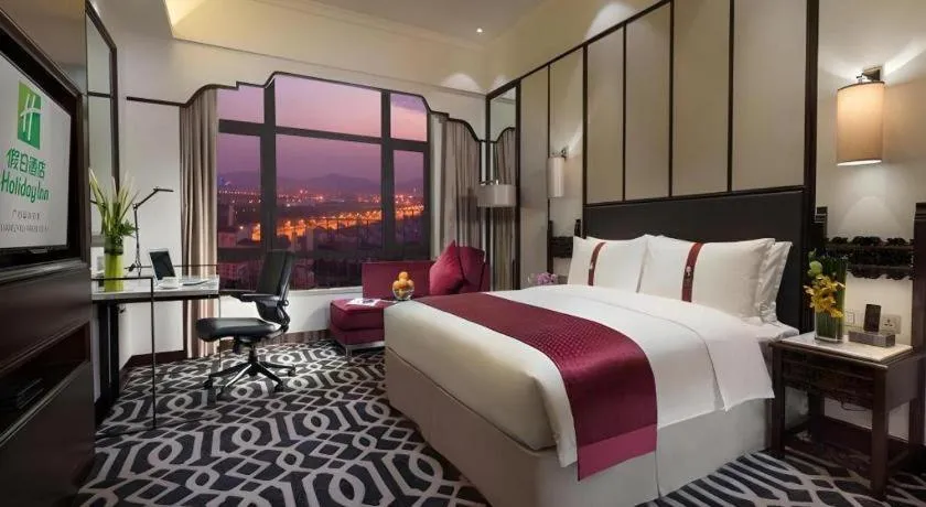 Bed in Holiday Inn Guangzhou Airport Zone By IHG