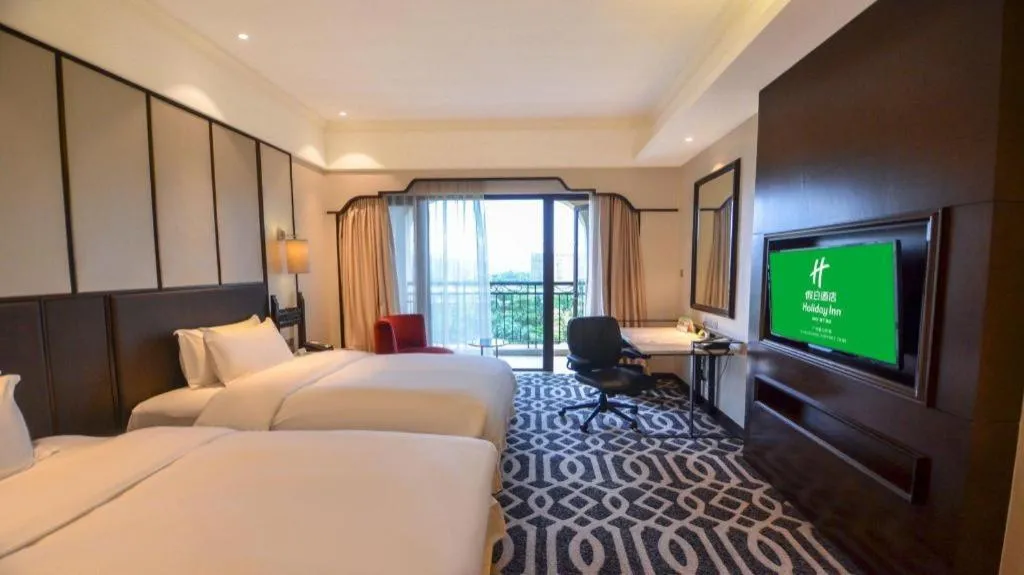Bed in Holiday Inn Guangzhou Airport Zone By IHG