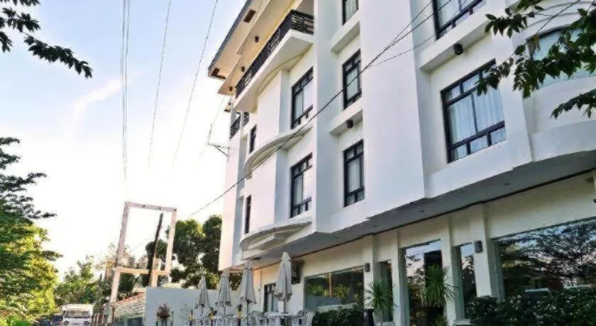 Ipil Suites Puerto Princesa