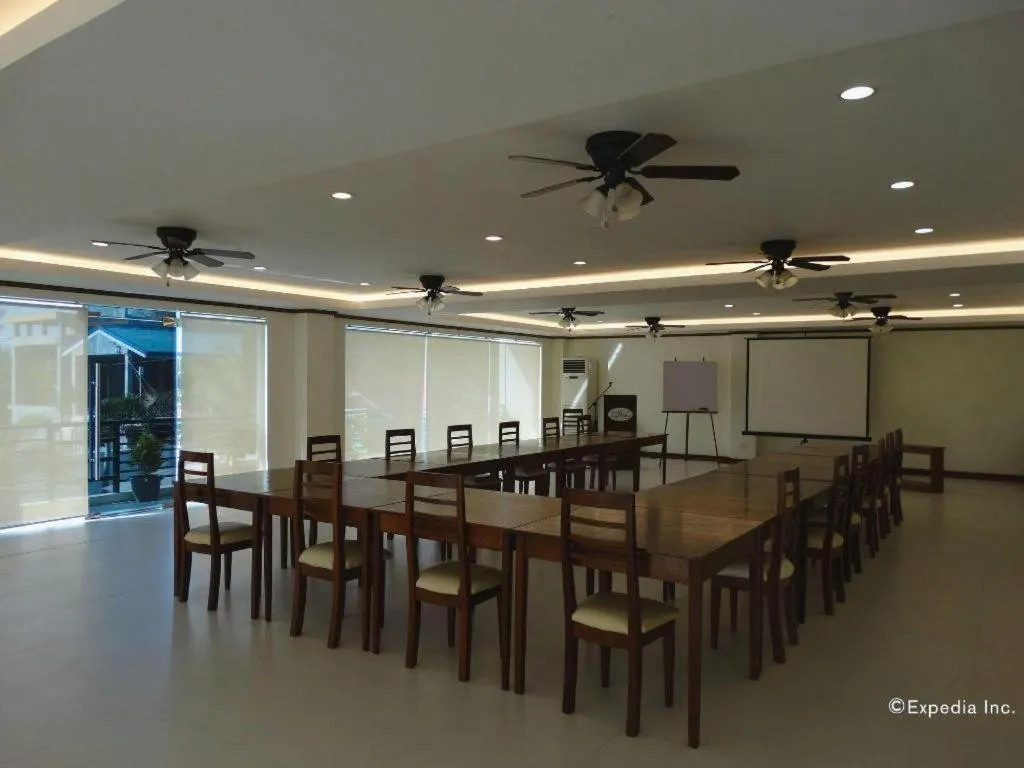 Ipil Suites Puerto Princesa