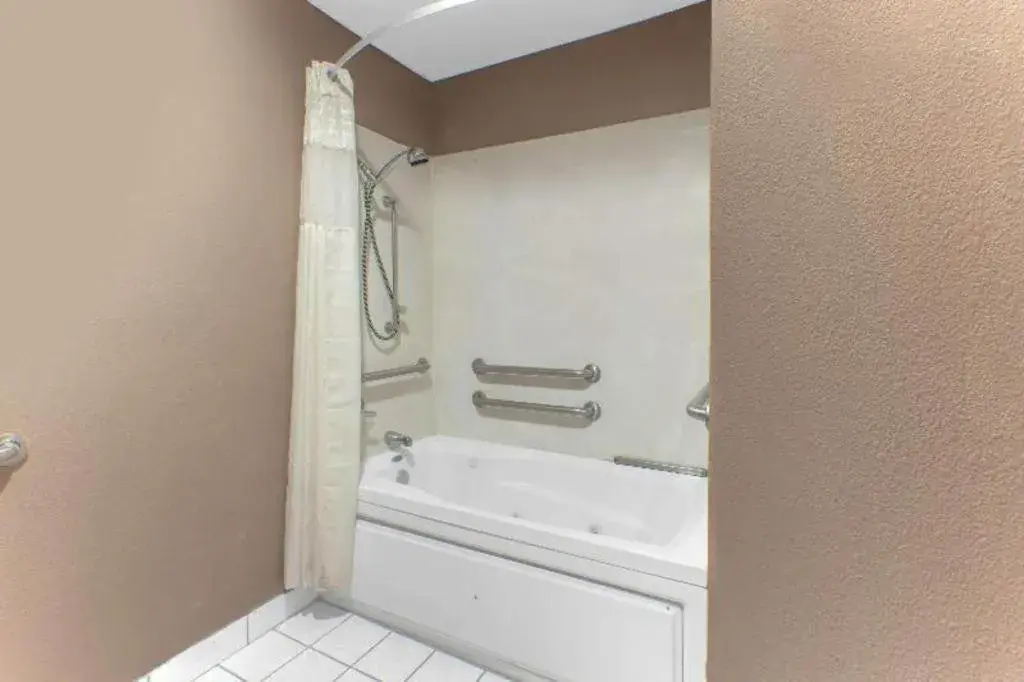 Knights Inn - Forest Hill, TX Knights Inn - Forest Hill, TX