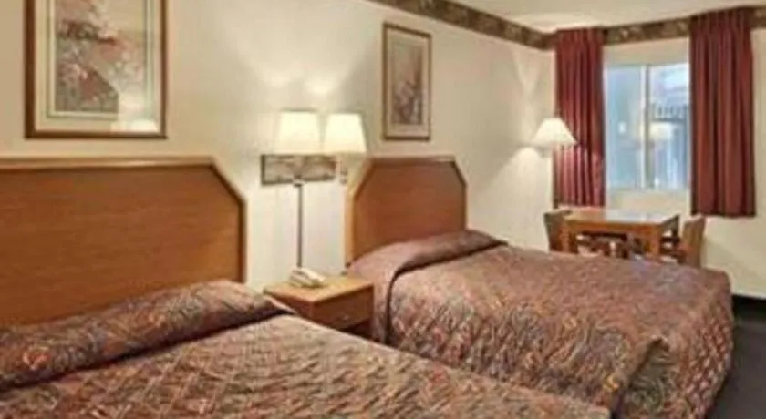 Bed in Knights Inn - Forest Hill, TX