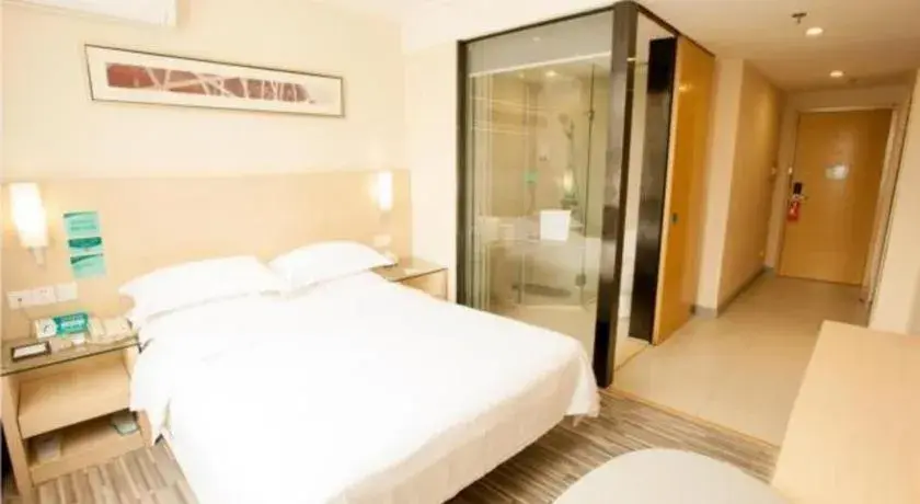 Bed in City Comfort Inn Wuhan Dongting Road Bed in City Comfort Inn Wuhan Dongting Road