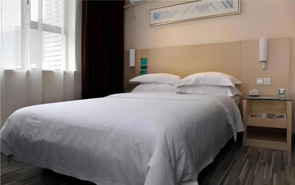 Bed in City Comfort Inn Wuhan Dongting Road