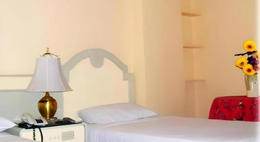 Bed in Cebu Northwinds Hotel