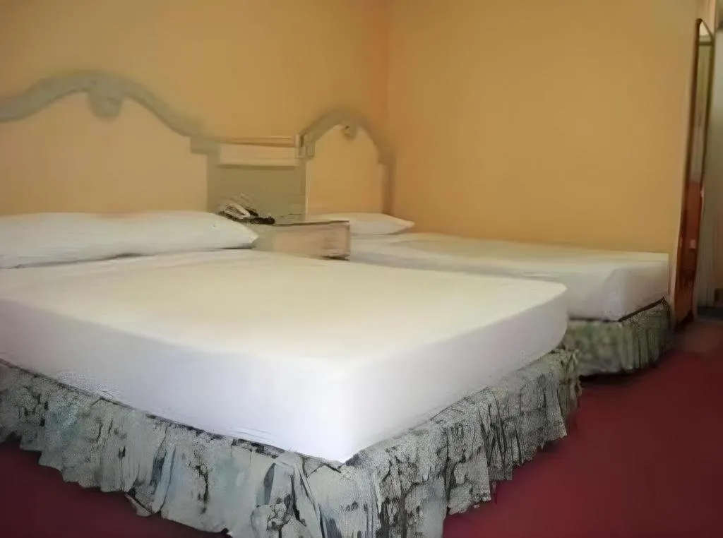 Bed in Cebu Northwinds Hotel