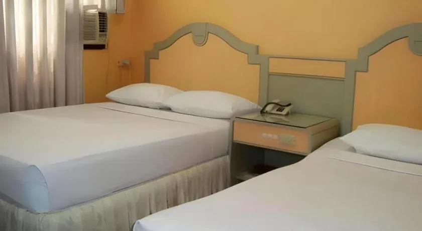 Bed in Cebu Northwinds Hotel