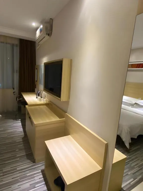 Bed in City Comfort Inn Foshan Shunde Leliu