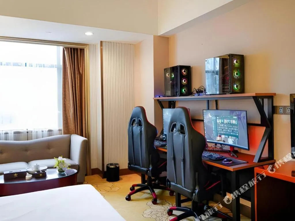 Bed in Shenzhen Bao Yue Hotel