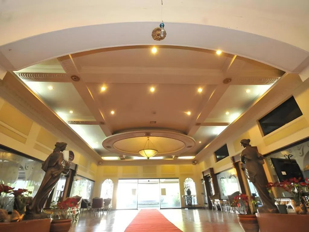 Queen Margarette Hotel