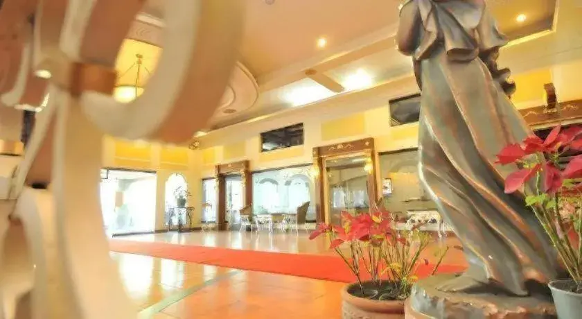 Queen Margarette Hotel Queen Margarette Hotel