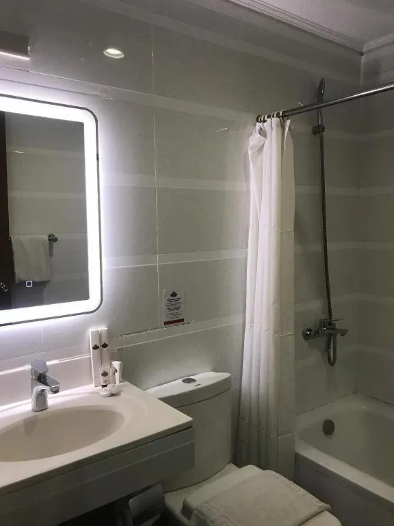 Queen Margarette Hotel