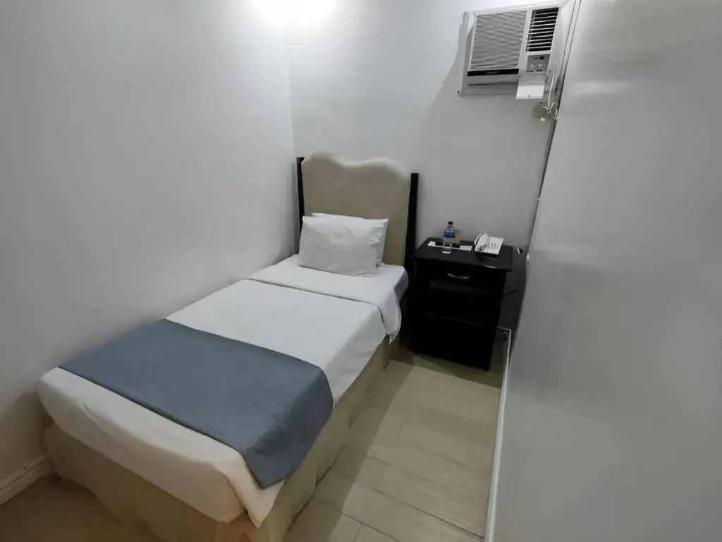 Bed in Queen Margarette Hotel Bed in Queen Margarette Hotel