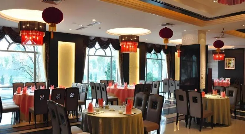 Country Garden Phoenix Hotel Yunfu