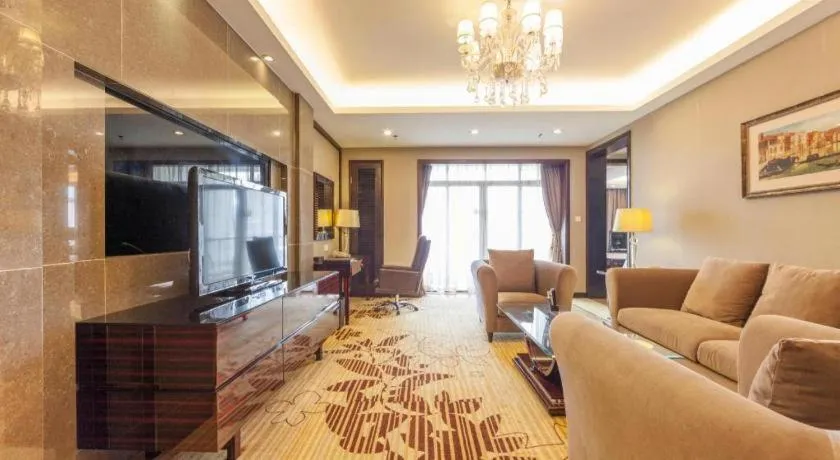 Country Garden Phoenix Hotel Yunfu