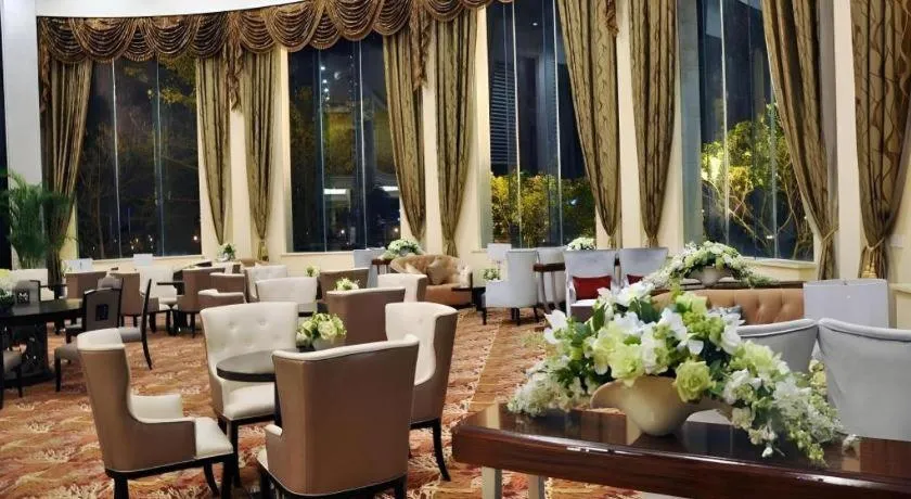 Country Garden Phoenix Hotel Yunfu