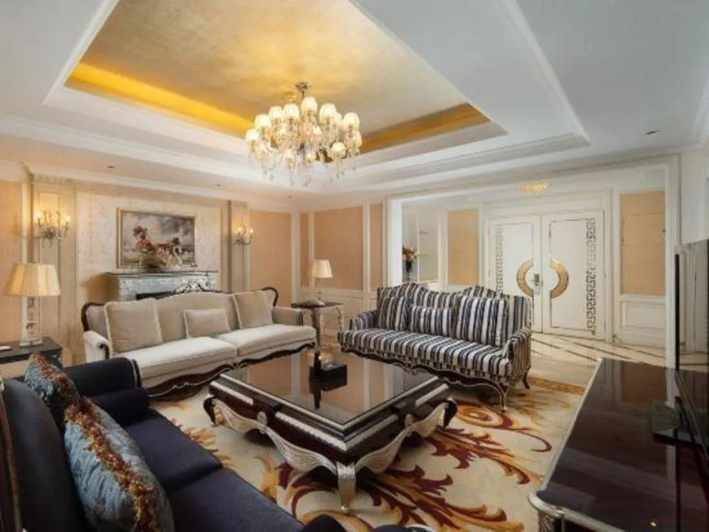 Country Garden Phoenix Hotel Yunfu