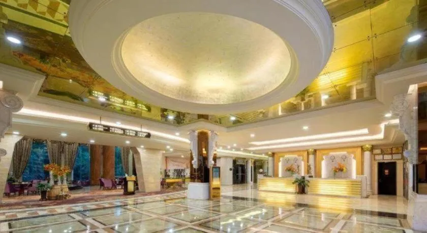 Country Garden Phoenix Hotel Yunfu