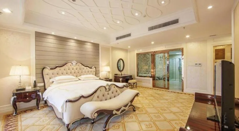 Bed in Country Garden Phoenix Hotel Yunfu