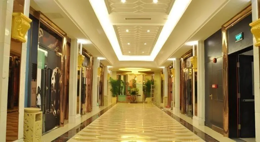 Country Garden Phoenix Hotel Yunfu