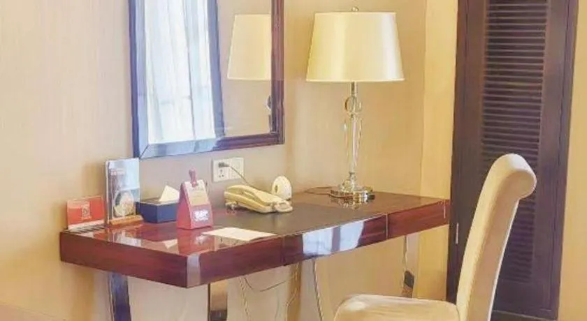 Country Garden Phoenix Hotel Yunfu