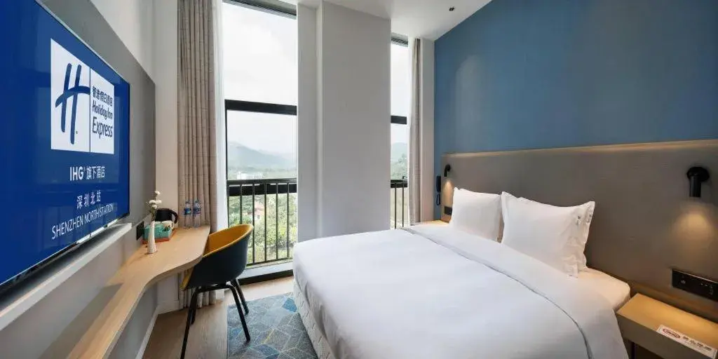 Bed in Holiday Inn Express Shenzhen North Station By IHG Bed in Holiday Inn Express Shenzhen North Station By IHG