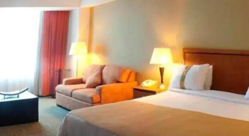 Bed in Holiday Inn Irapuato By IHG Bed in Holiday Inn Irapuato By IHG
