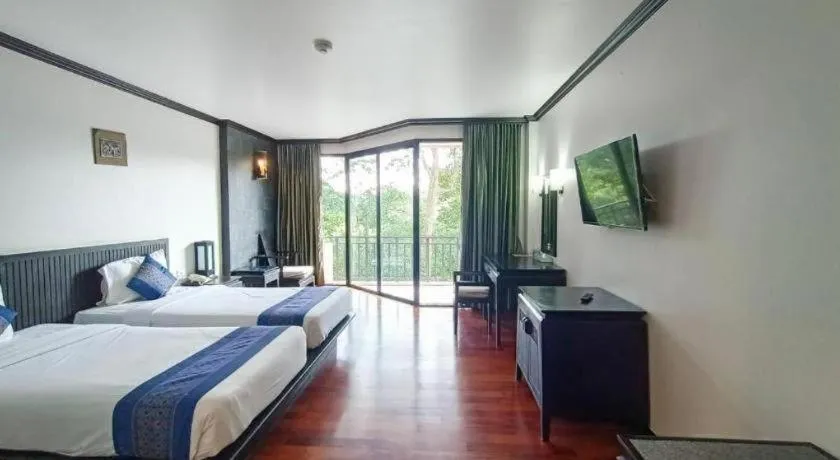 Bed in khaoyai lumtakong hotel