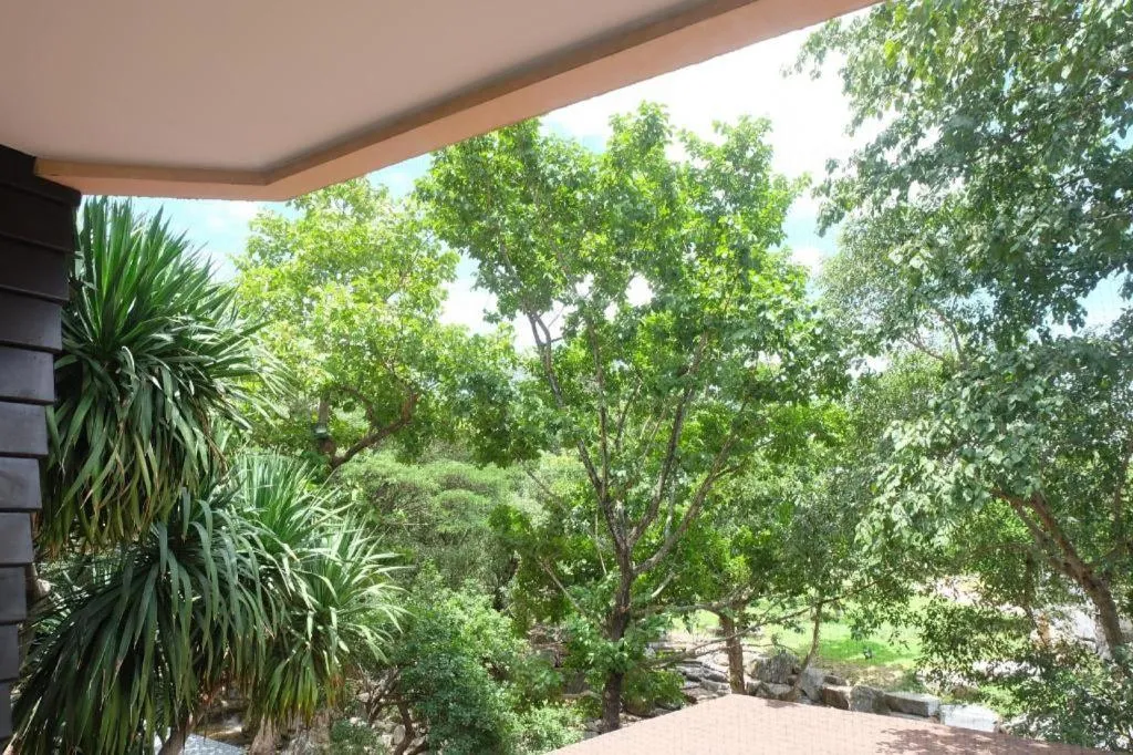 khaoyai lumtakong hotel