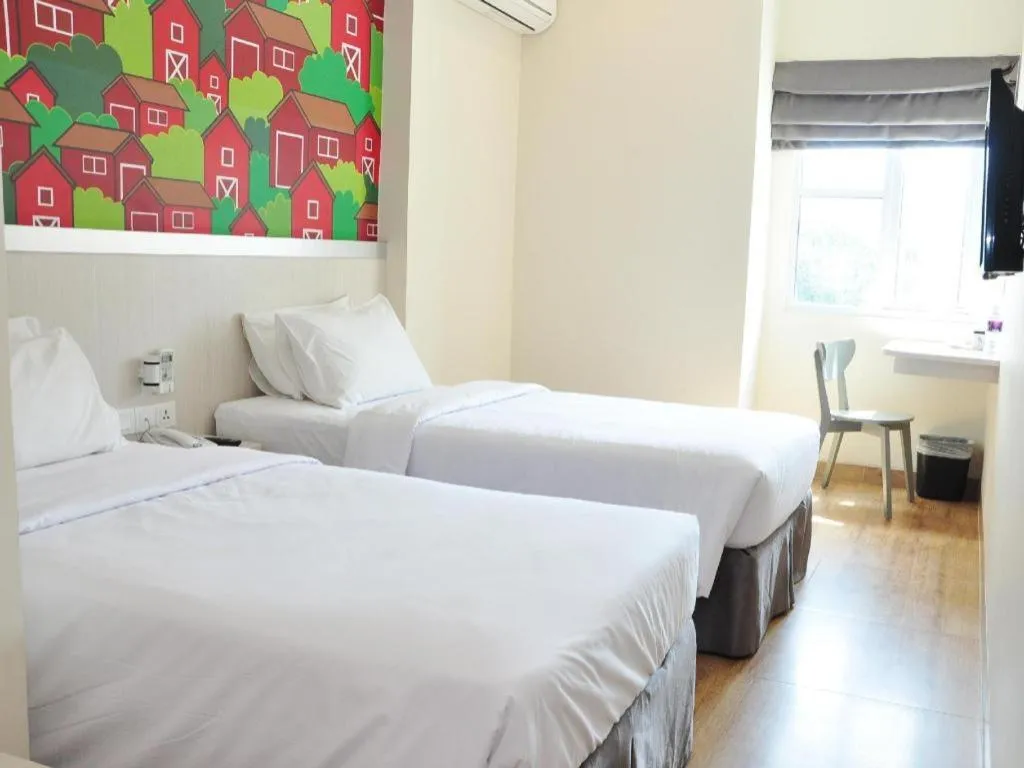 Bed in Nite and Day Batam Jodoh Square