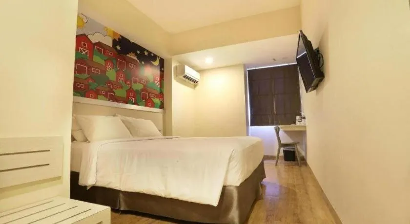 Bed in Nite and Day Batam Jodoh Square