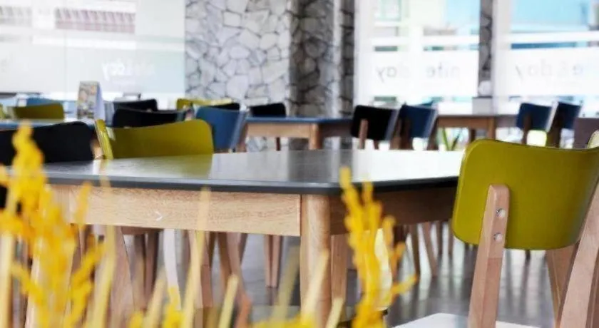 Nite and Day Batam Jodoh Square