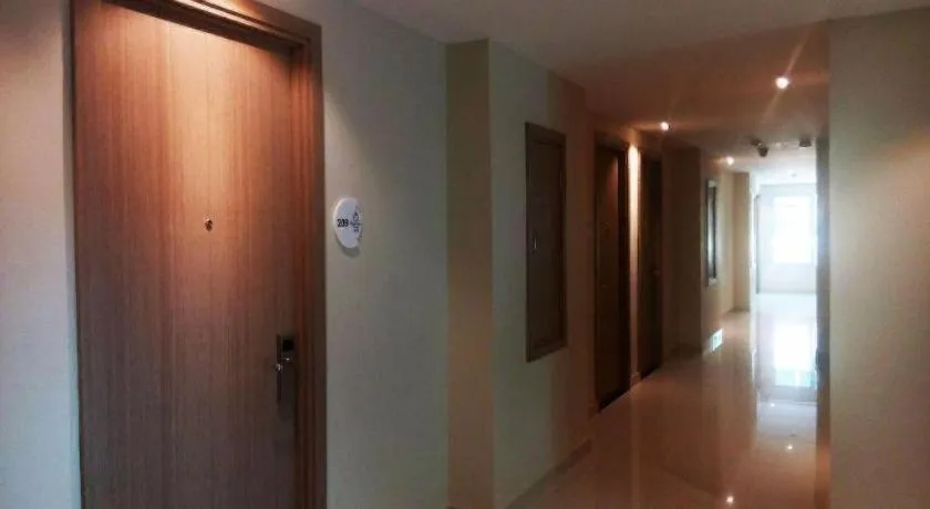 Nite and Day Batam Jodoh Square