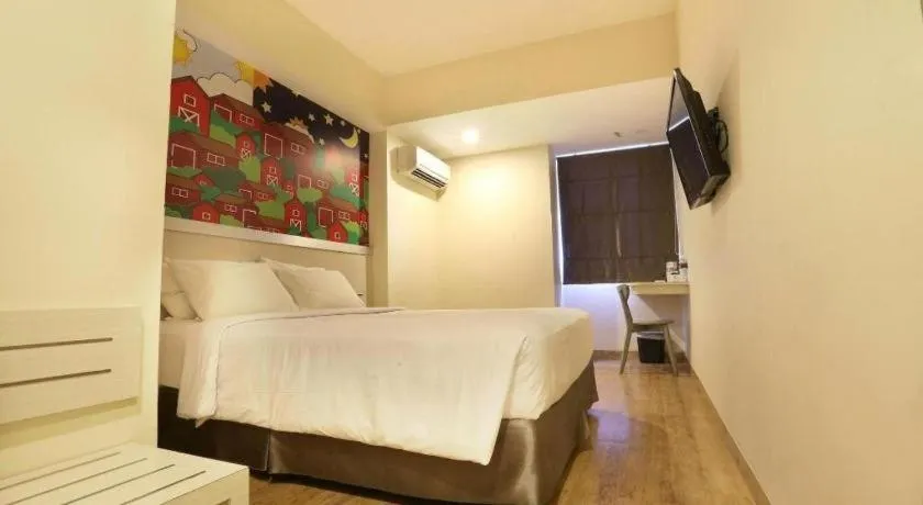 Bed in Nite and Day Batam Jodoh Square