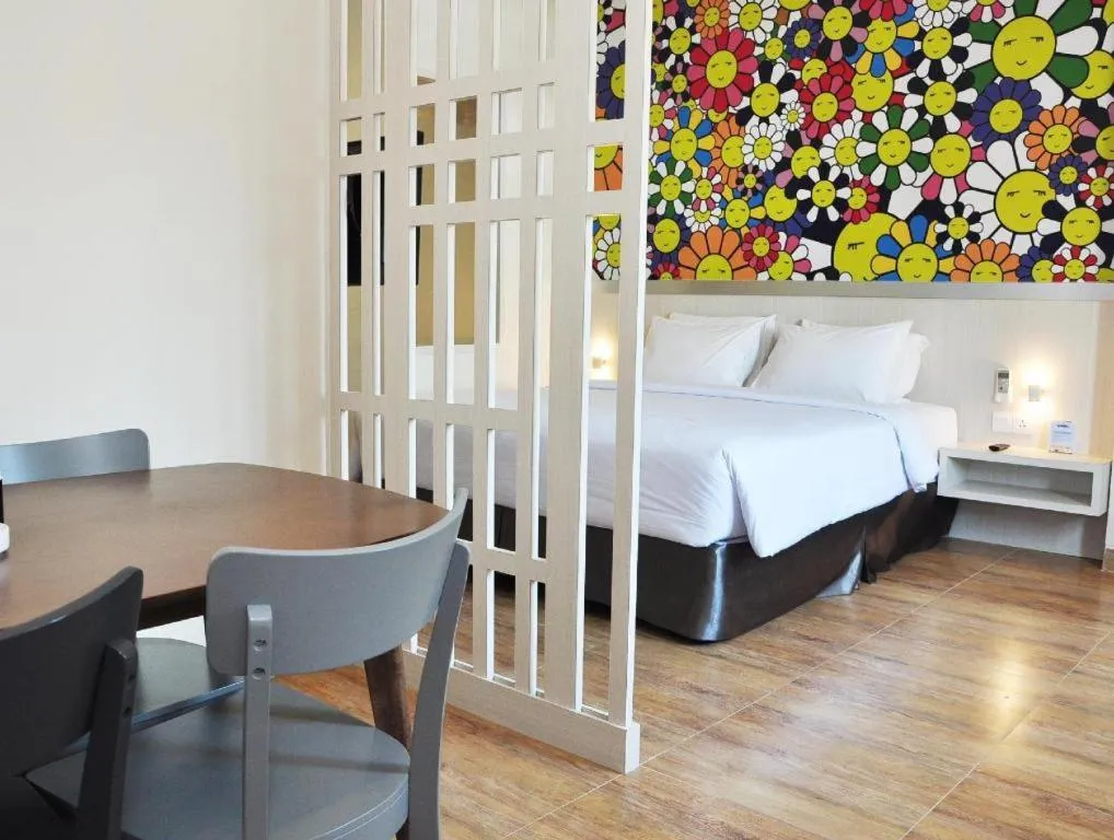 Bed in Nite and Day Batam Jodoh Square