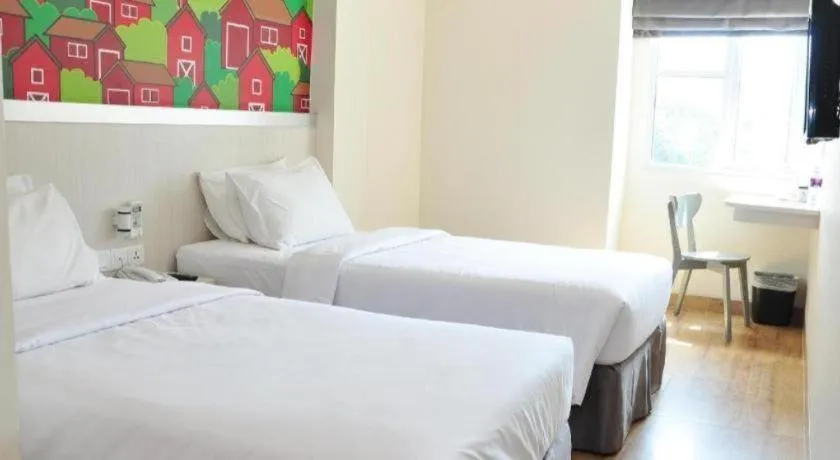 Bed in Nite and Day Batam Jodoh Square