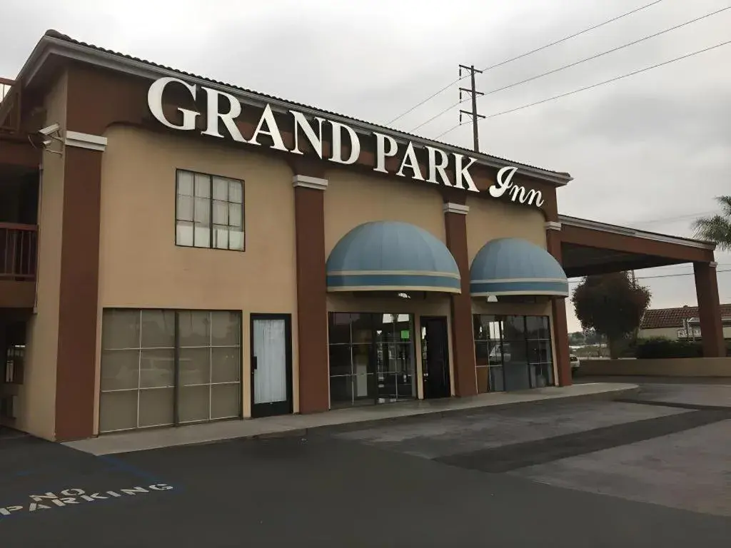 Grand Park Inn Grand Park Inn