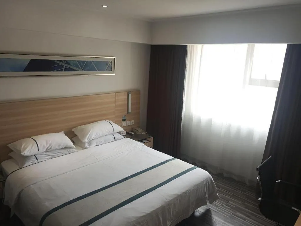 Bed in City Comfort Inn Zhaoqing Qixingyan Scenic Area Xinghu Archway