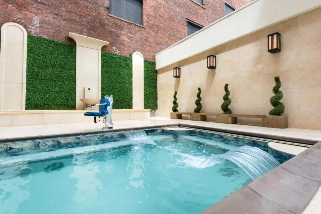 Curtiss Hotel, Ascend Hotel Collection