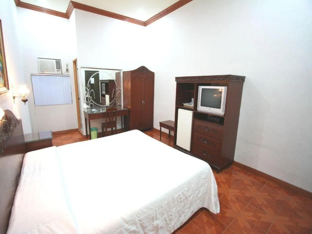 Bed in Pearlmont Hotel