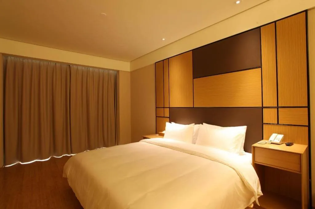 Bed in JI Hotel Shanghai Zhangjiang