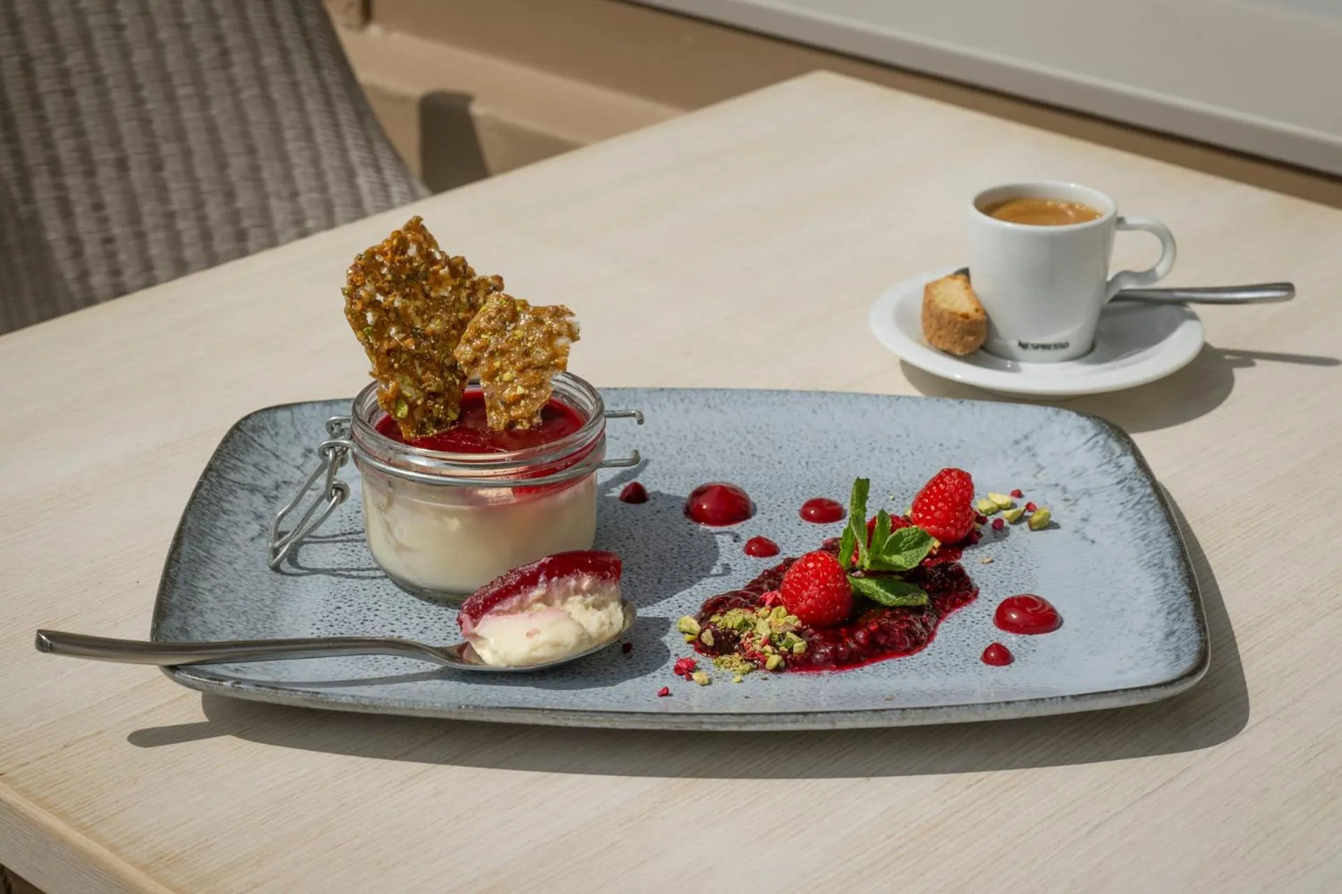 Food and drinks in Connemara Sands Hotel & Spa
