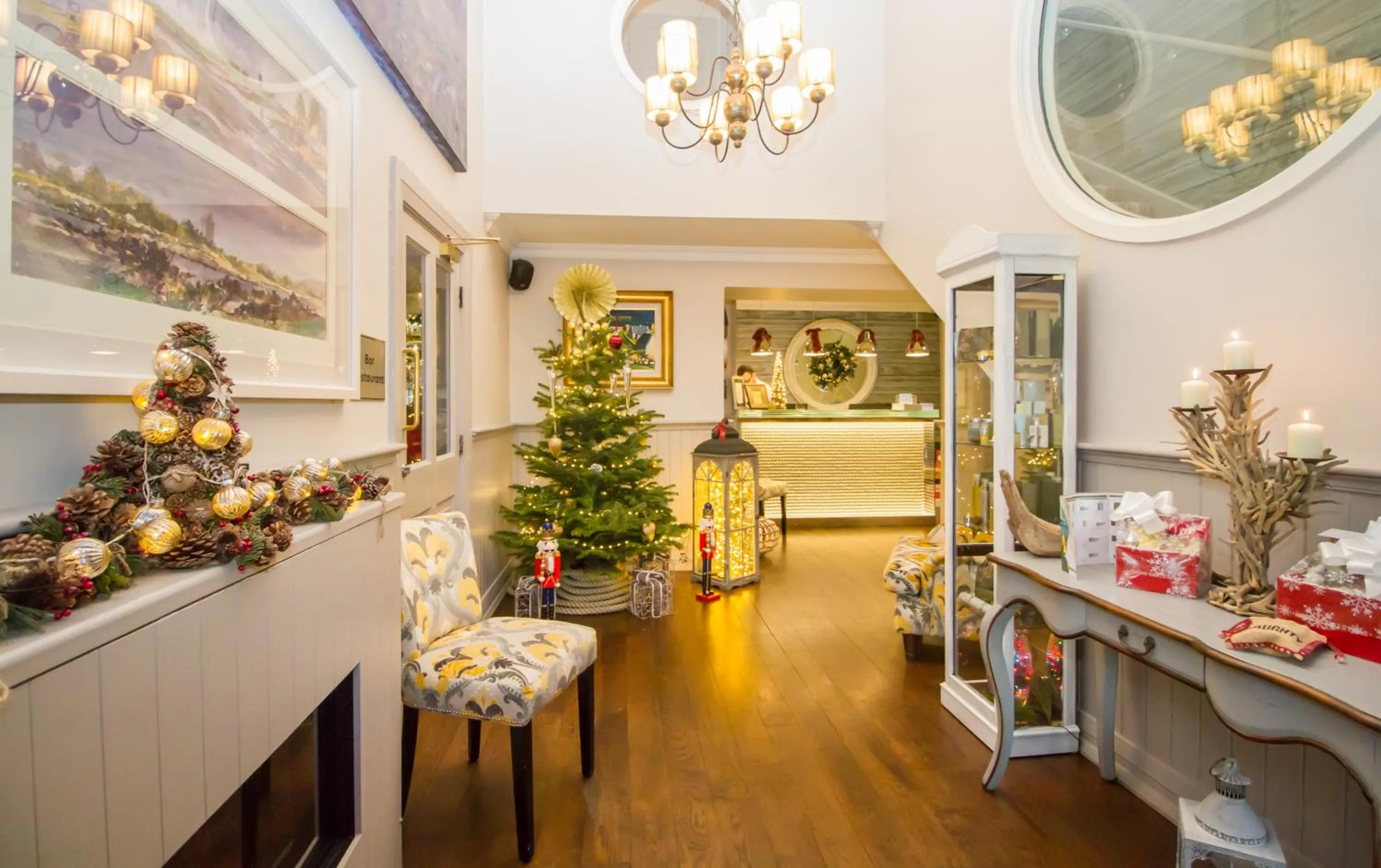 Lobby or reception in Connemara Sands Hotel & Spa