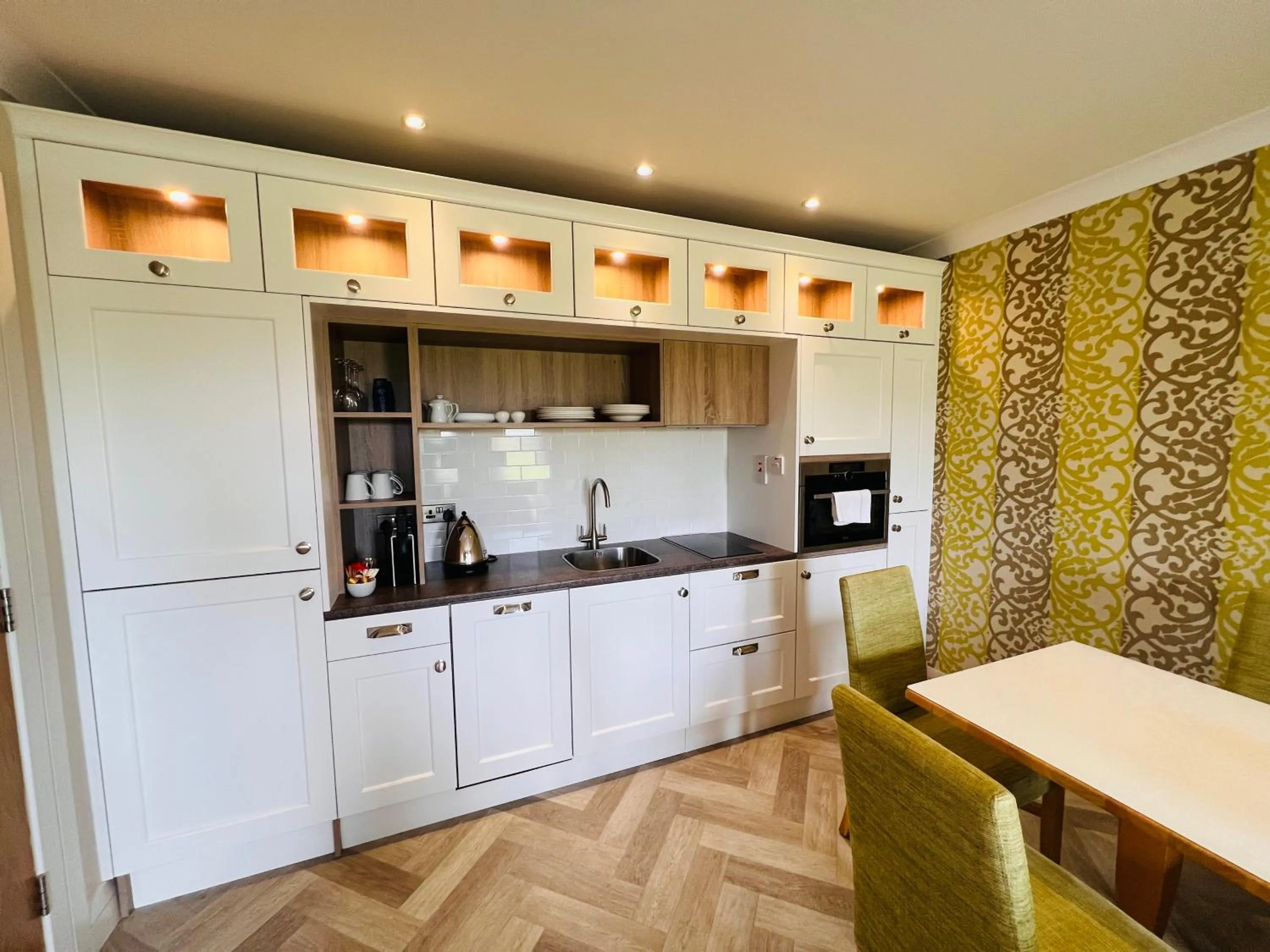 Coffee/tea facilities in Connemara Sands Hotel & Spa