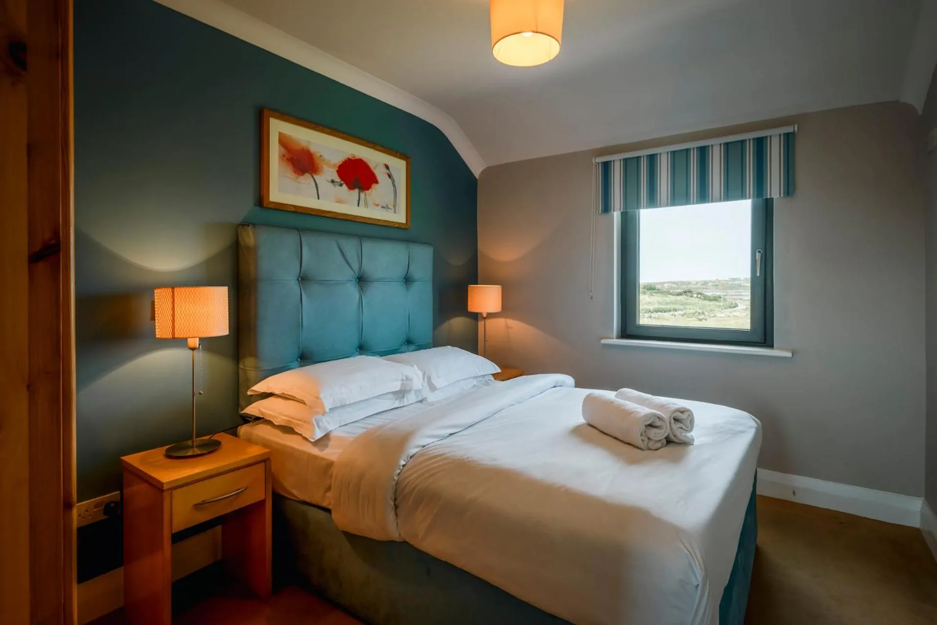 Bedroom, Bed in Connemara Sands Hotel & Spa