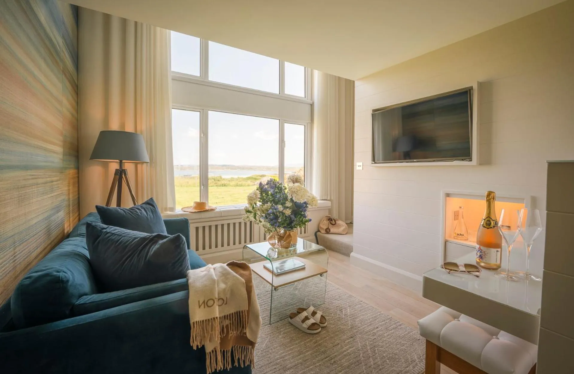 Living room in Connemara Sands Hotel & Spa