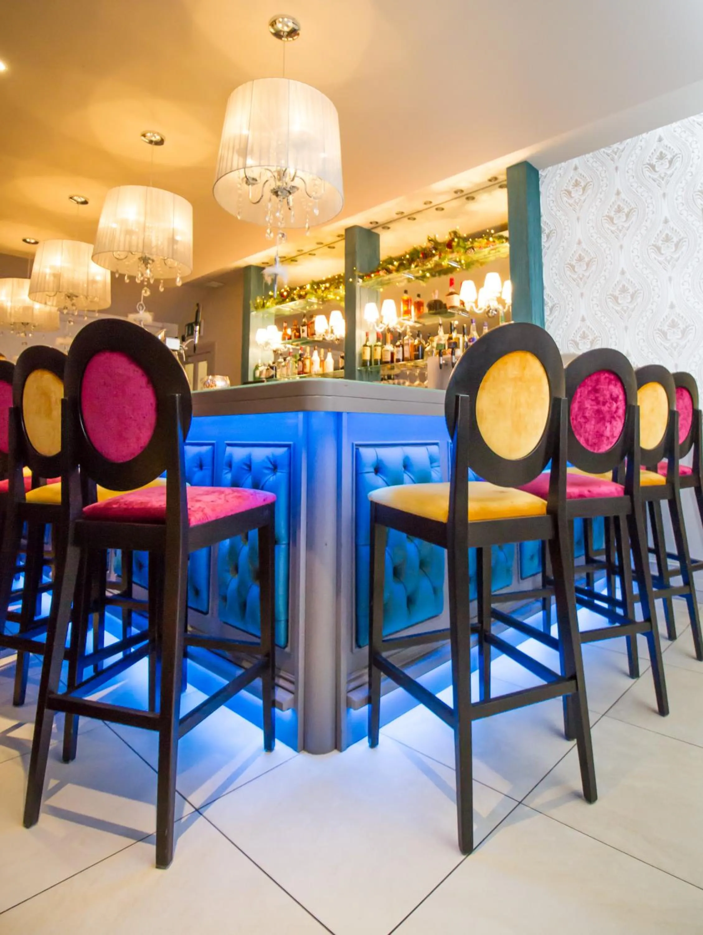 Lounge or bar in Connemara Sands Hotel & Spa